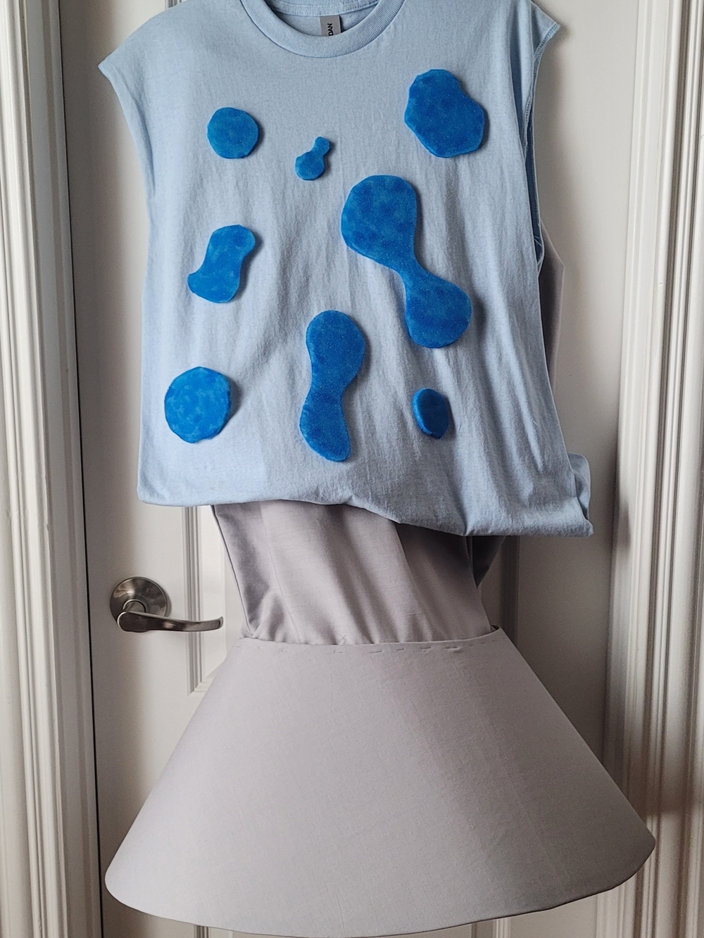 Kids Light Blue Sleeveless Tee with Blue Appliqué